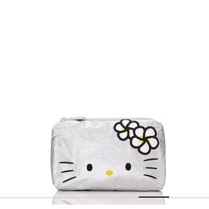 ALOHA Collection Silver Hello Kitty mini Pouch